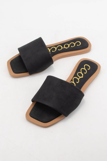 Kelly Sandal - Black - STYLISH BOUTIQUE Accessories CCOCCI